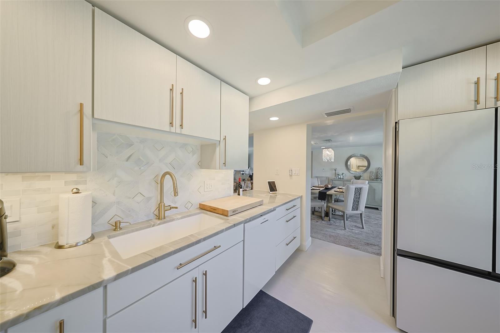 Image 9 of 33 For 7500 Sunshine Skyway Lane S 104