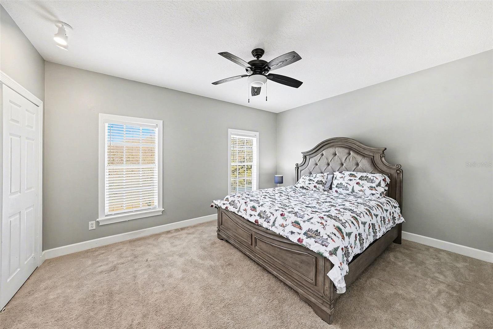 Image 23 of 48 For 4813 Cheval Boulevard