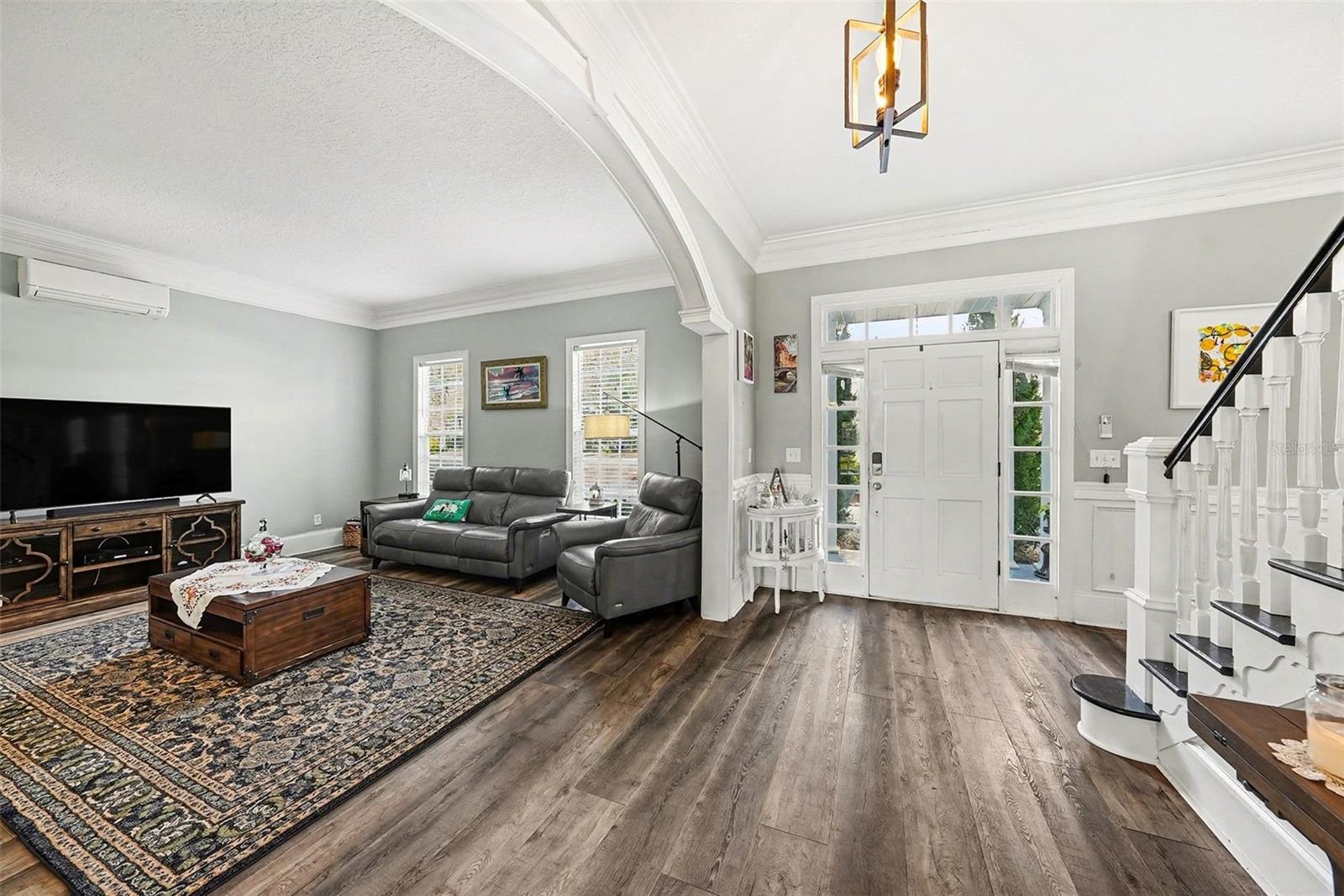 Image 6 of 48 For 4813 Cheval Boulevard