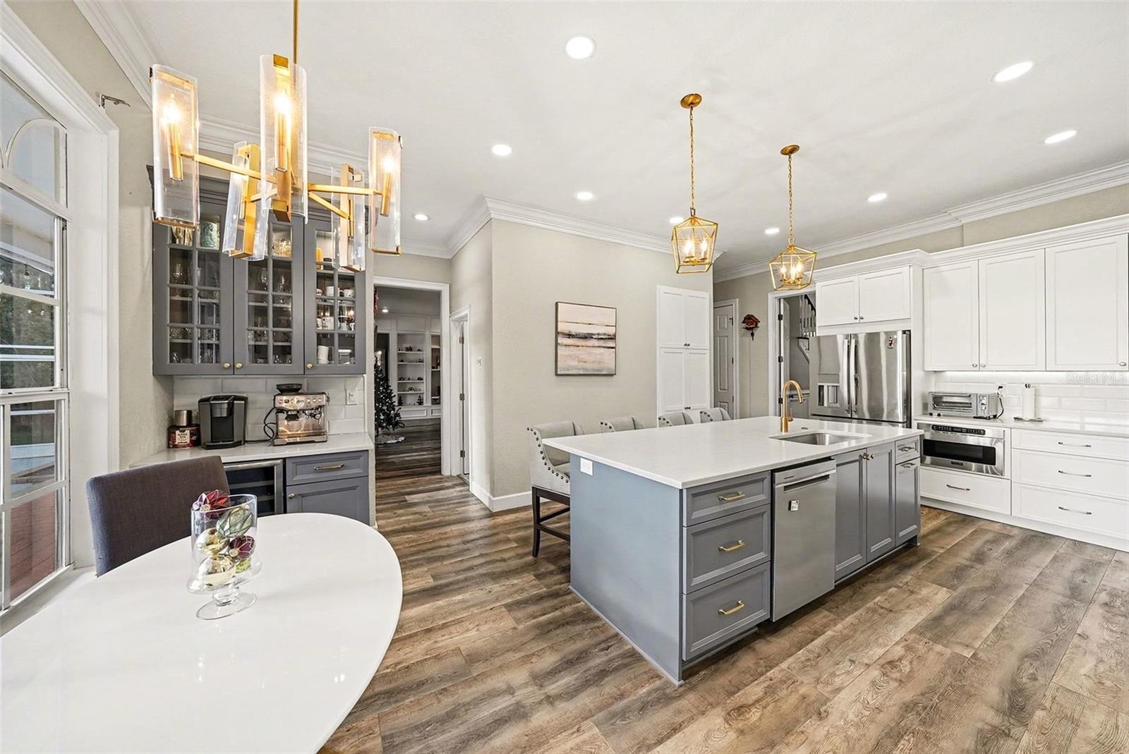 Image 9 of 48 For 4813 Cheval Boulevard