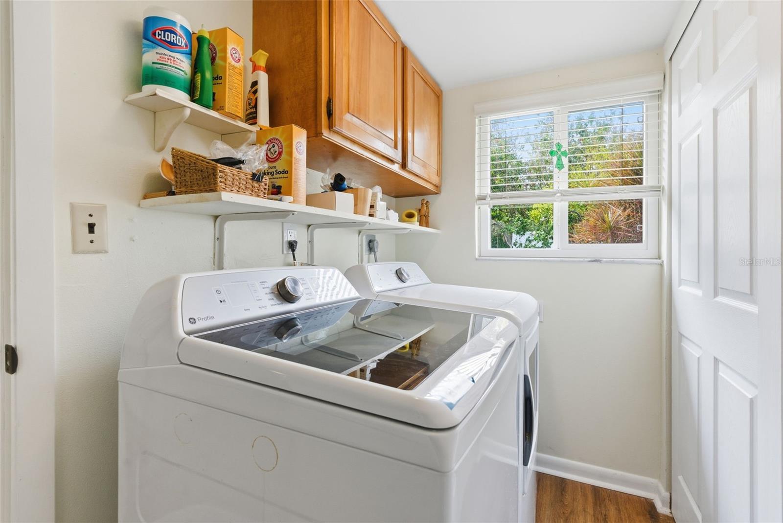 Image 15 of 27 For 6715 Cape Sable Way Ne 5