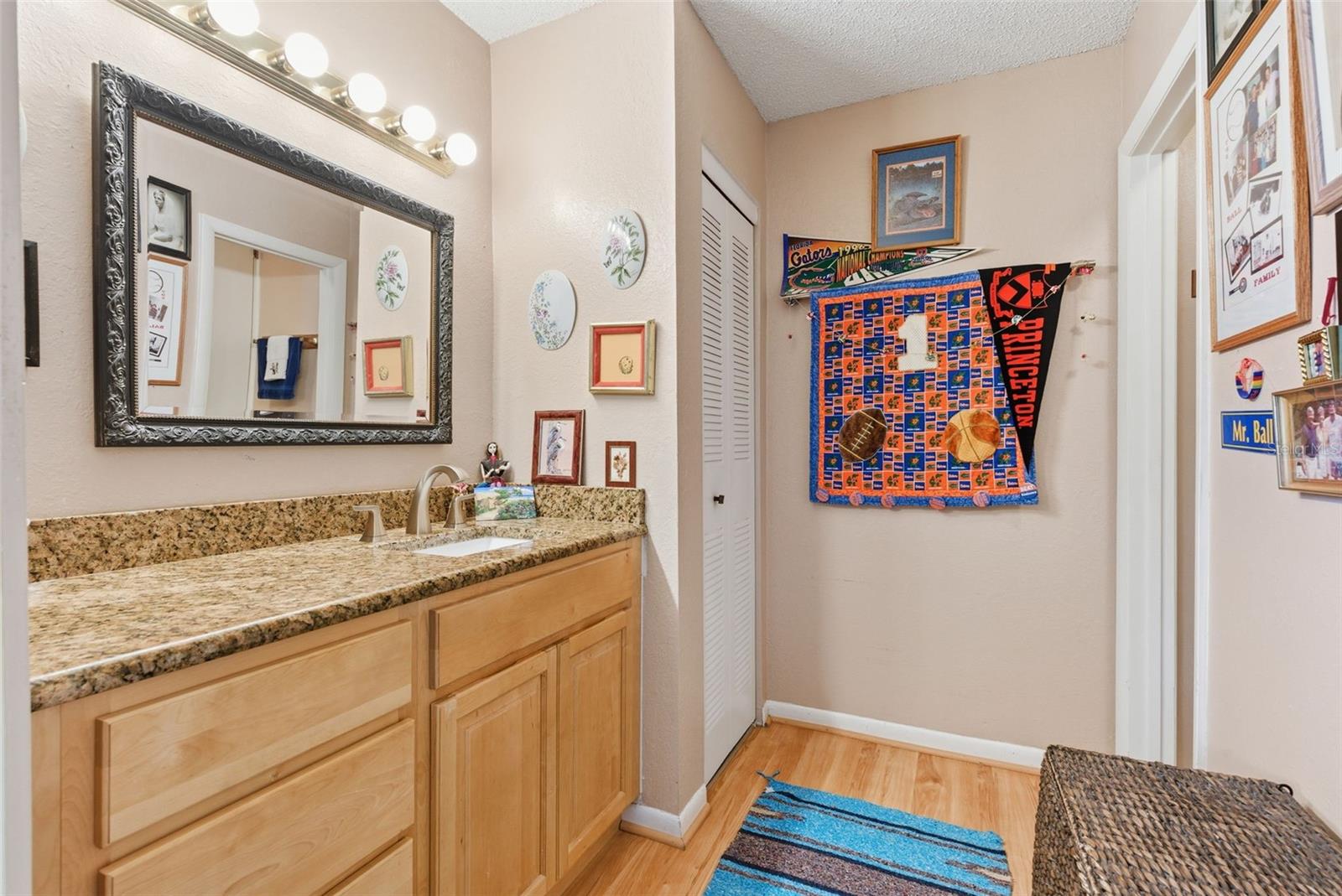 Image 21 of 27 For 6715 Cape Sable Way Ne 5