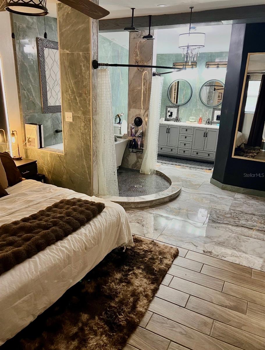 Image 10 of 39 For 3135 Karen Avenue