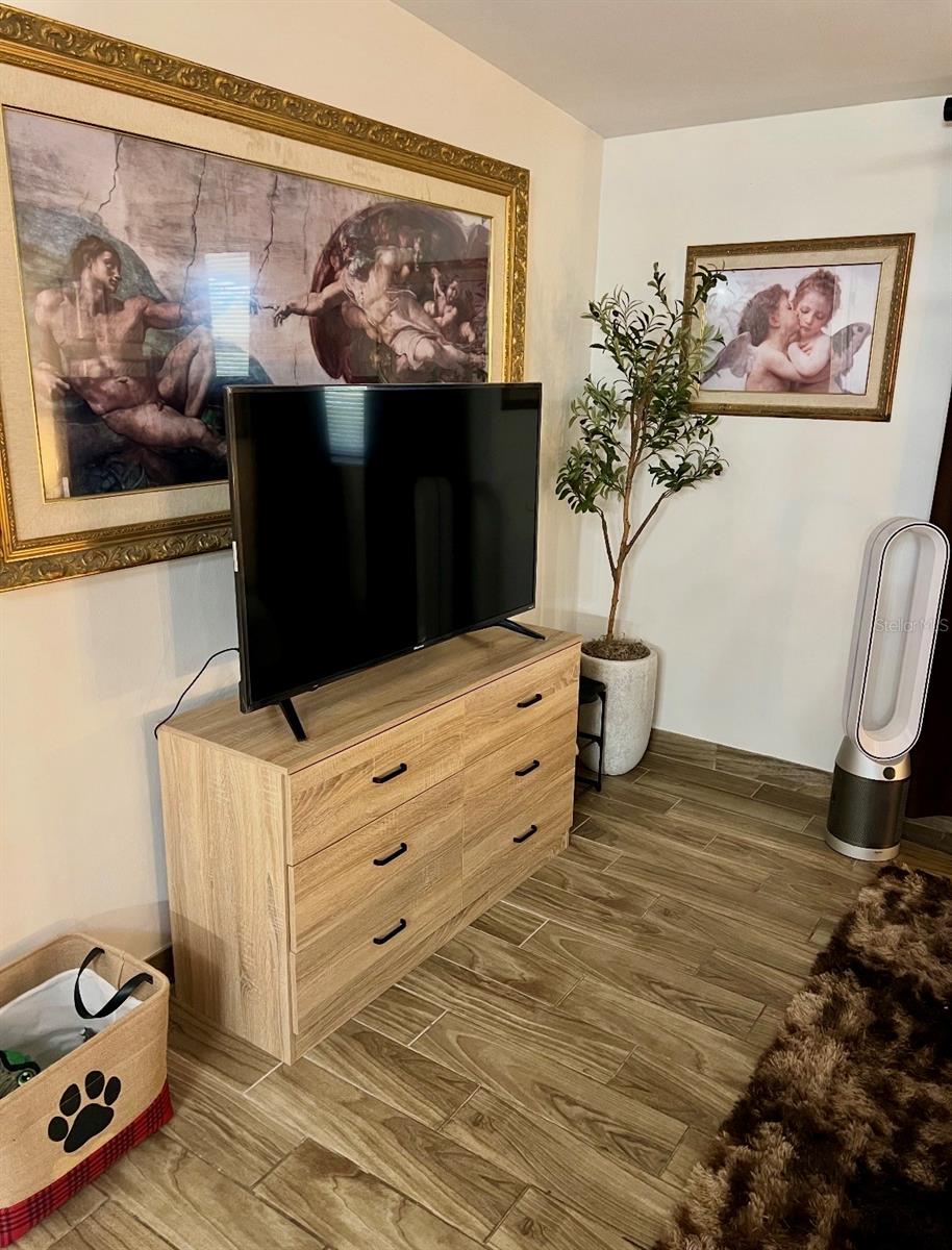 Image 13 of 39 For 3135 Karen Avenue