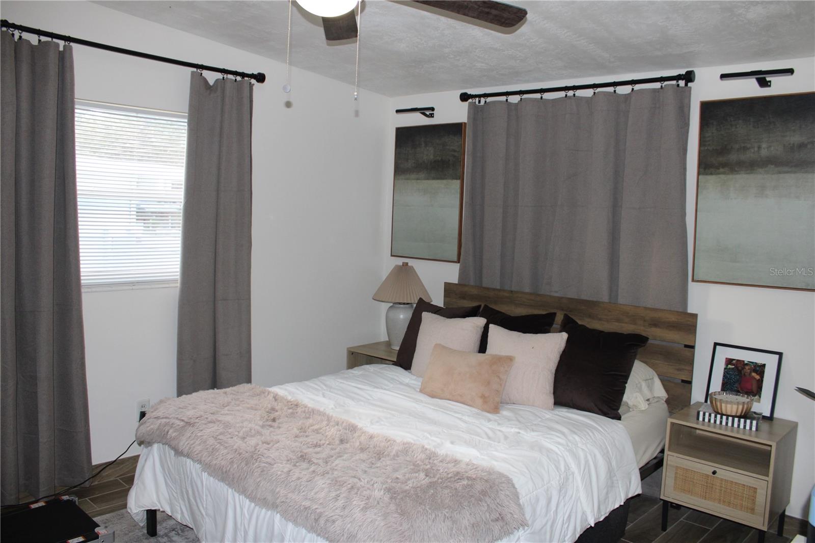 Image 22 of 39 For 3135 Karen Avenue