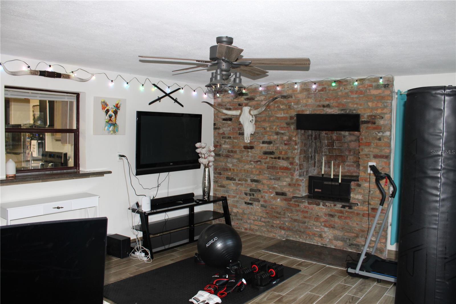 Image 25 of 39 For 3135 Karen Avenue