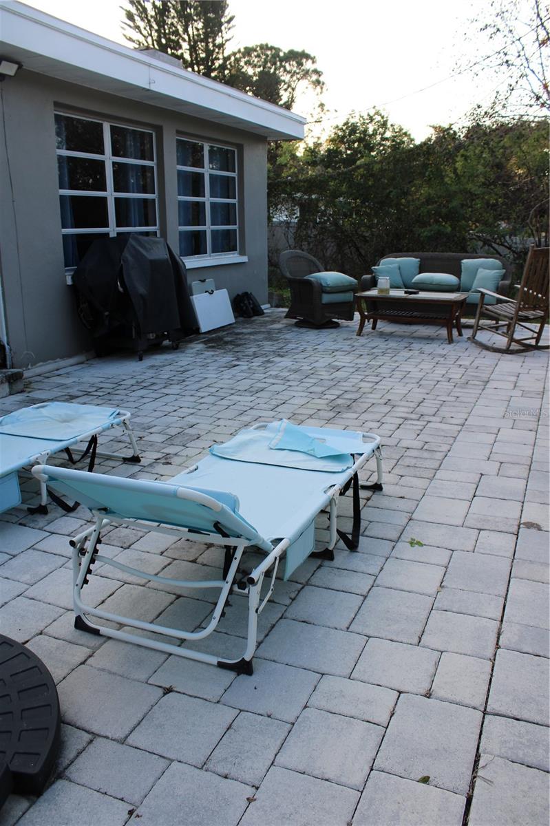 Image 7 of 39 For 3135 Karen Avenue