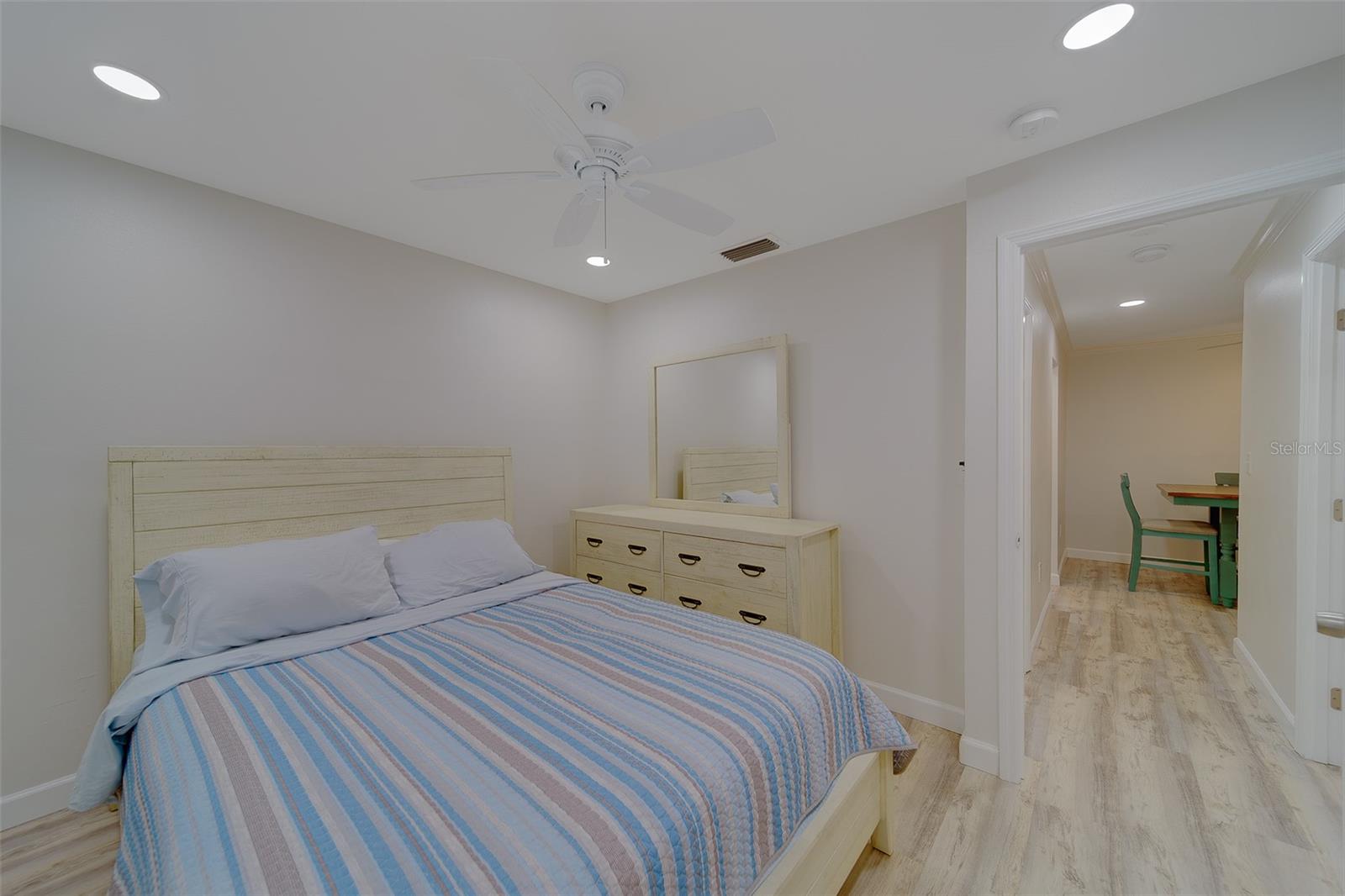 Image 16 of 45 For 2700 Bayshore Boulevard 4109