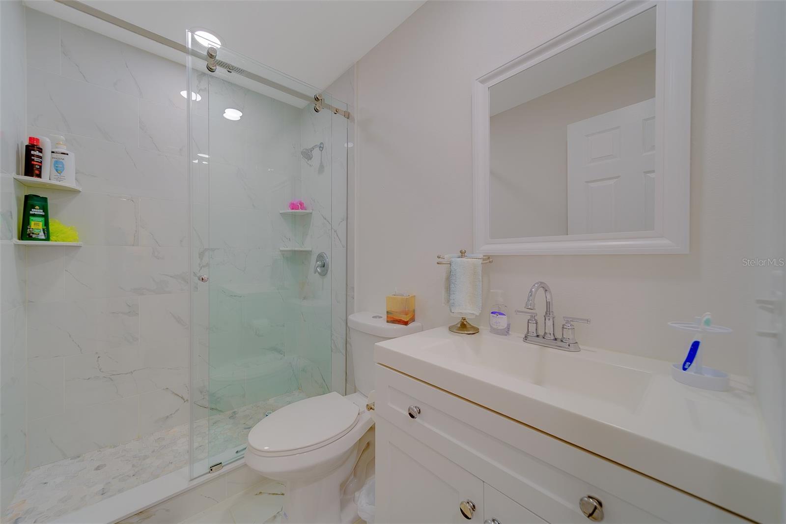 Image 20 of 45 For 2700 Bayshore Boulevard 4109