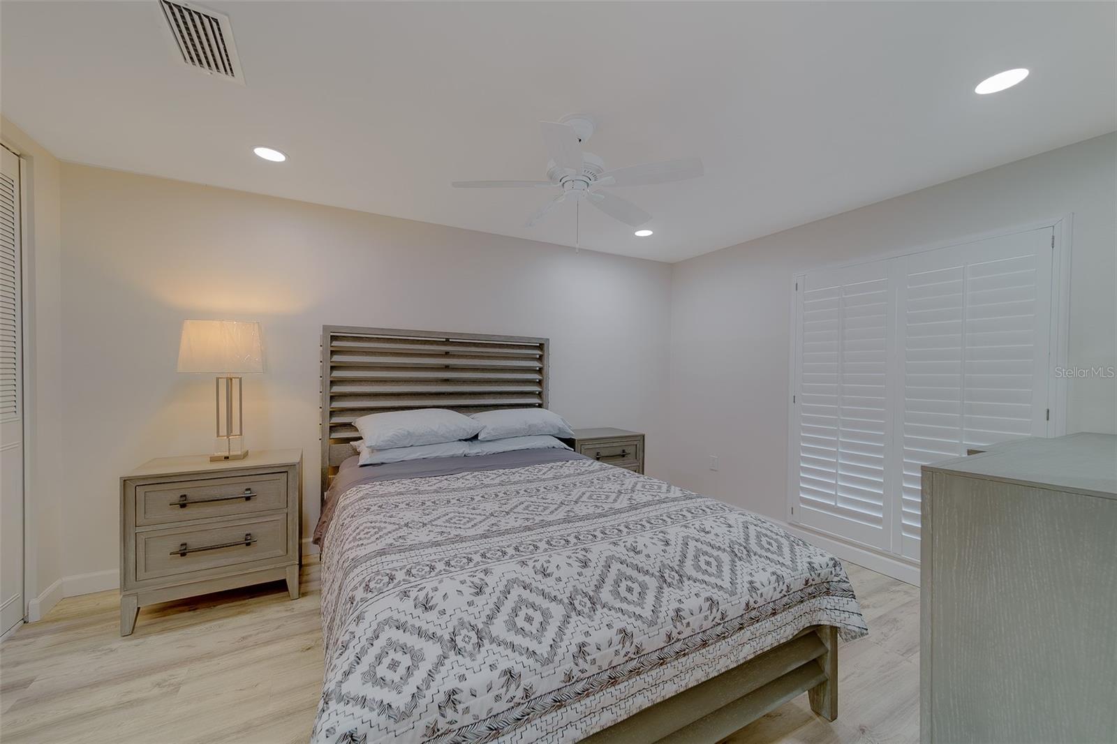 Image 25 of 45 For 2700 Bayshore Boulevard 4109