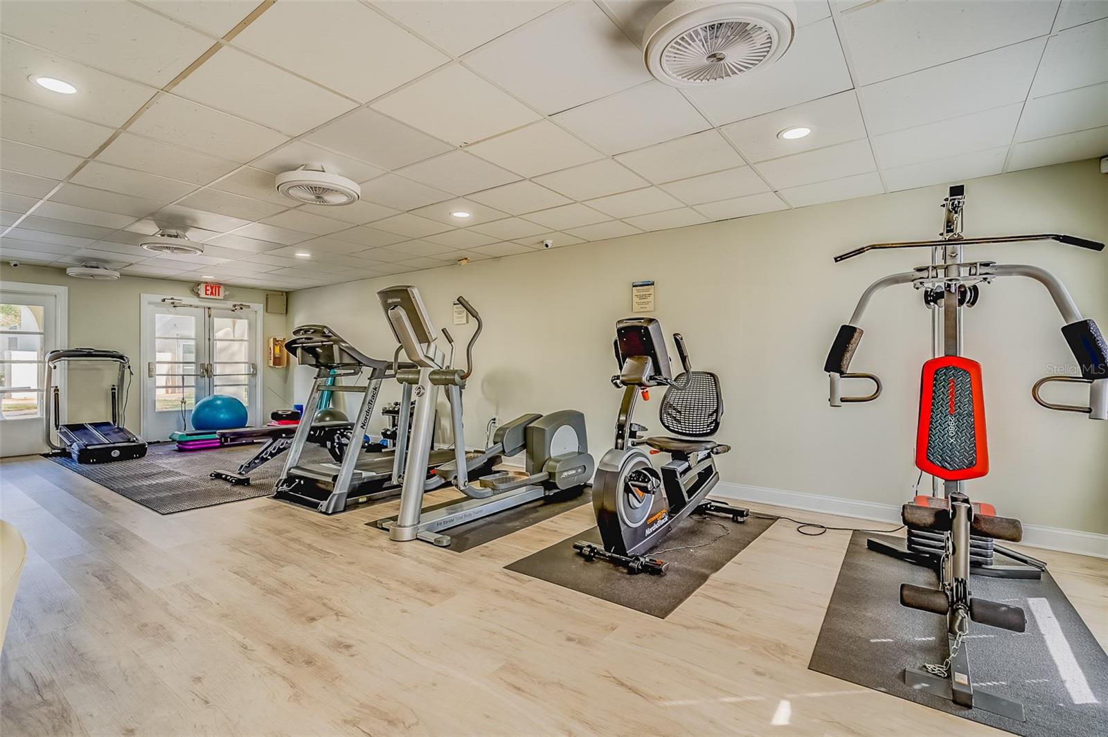 Image 38 of 45 For 2700 Bayshore Boulevard 4109