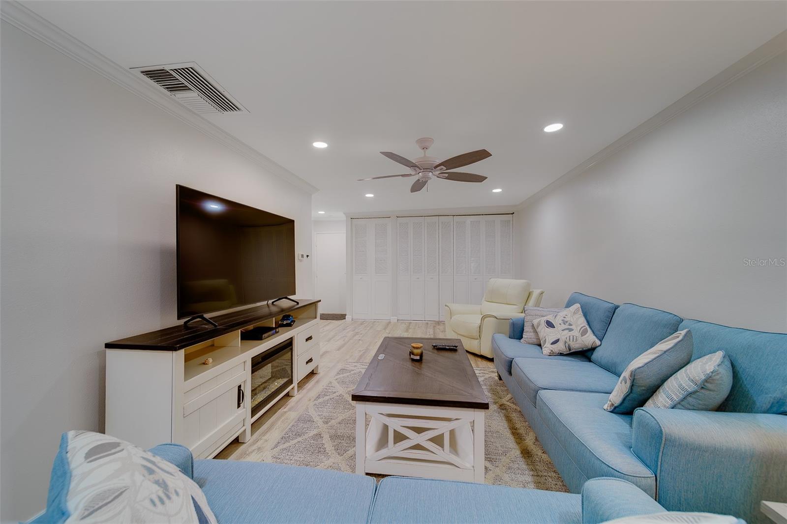 Image 7 of 45 For 2700 Bayshore Boulevard 4109