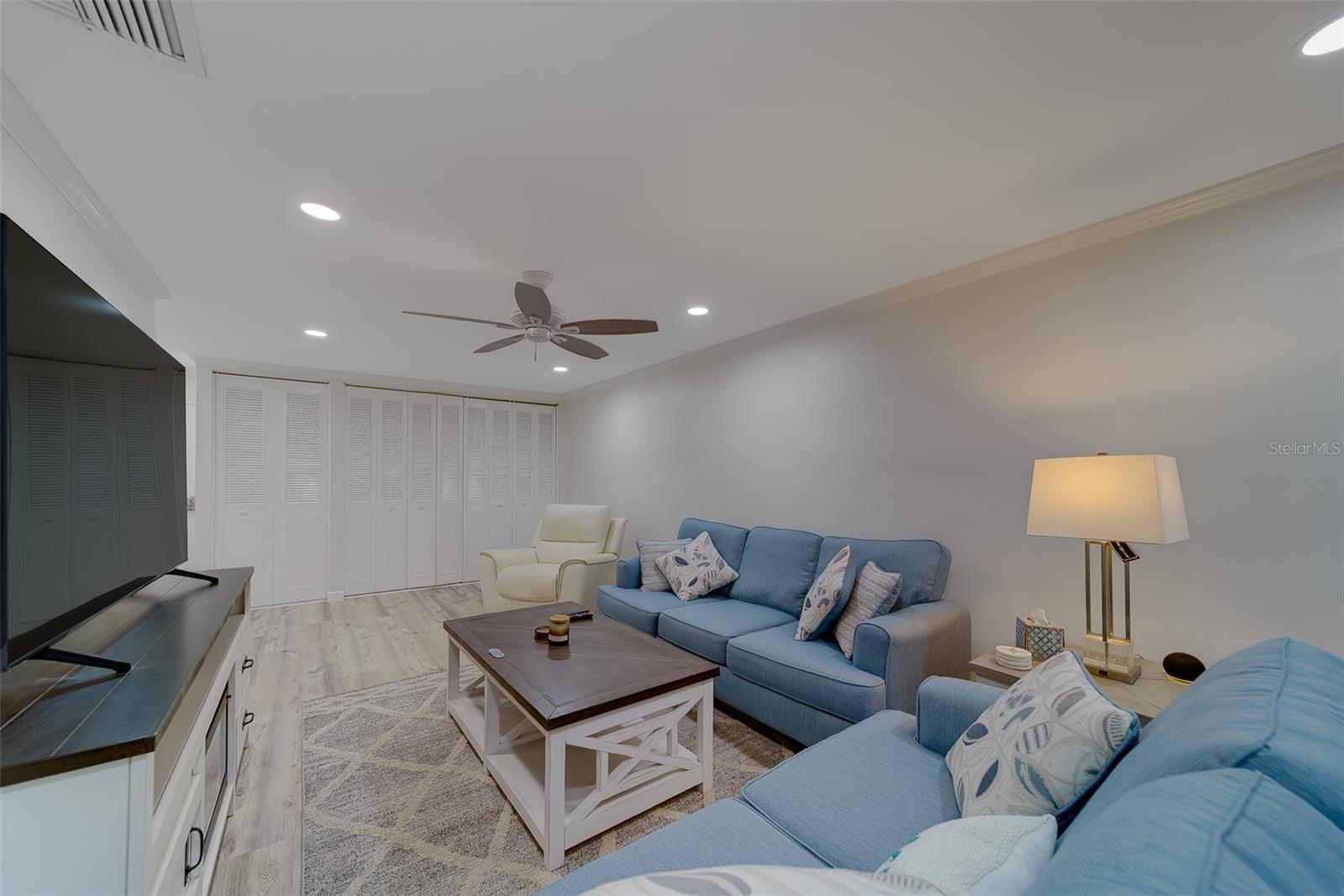 Image 8 of 45 For 2700 Bayshore Boulevard 4109