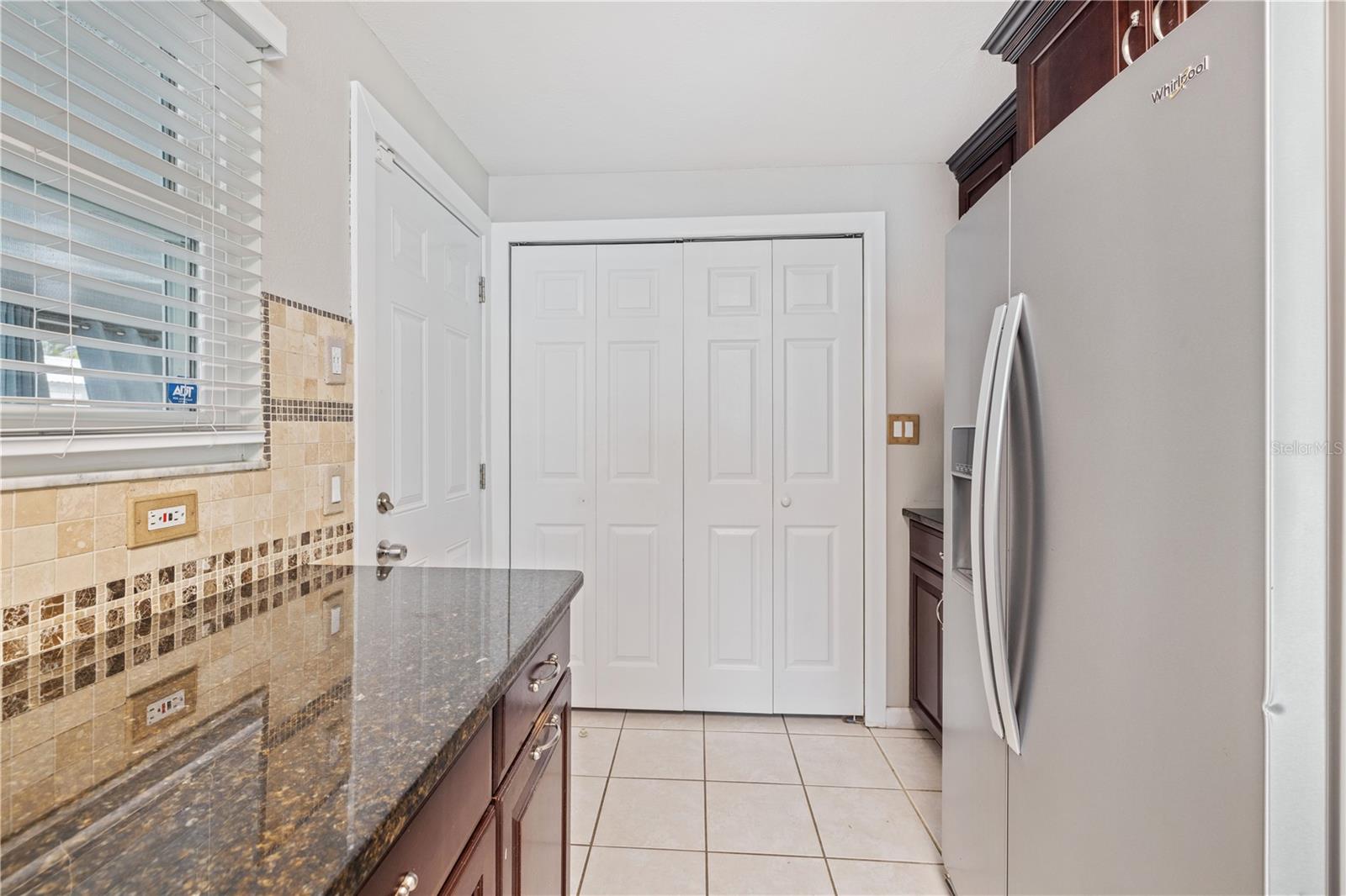 Image 10 of 30 For 6001 Himes Avenue 1-2