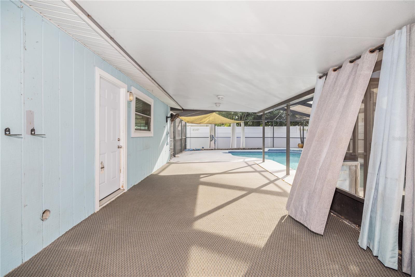 Image 21 of 30 For 6001 Himes Avenue 1-2