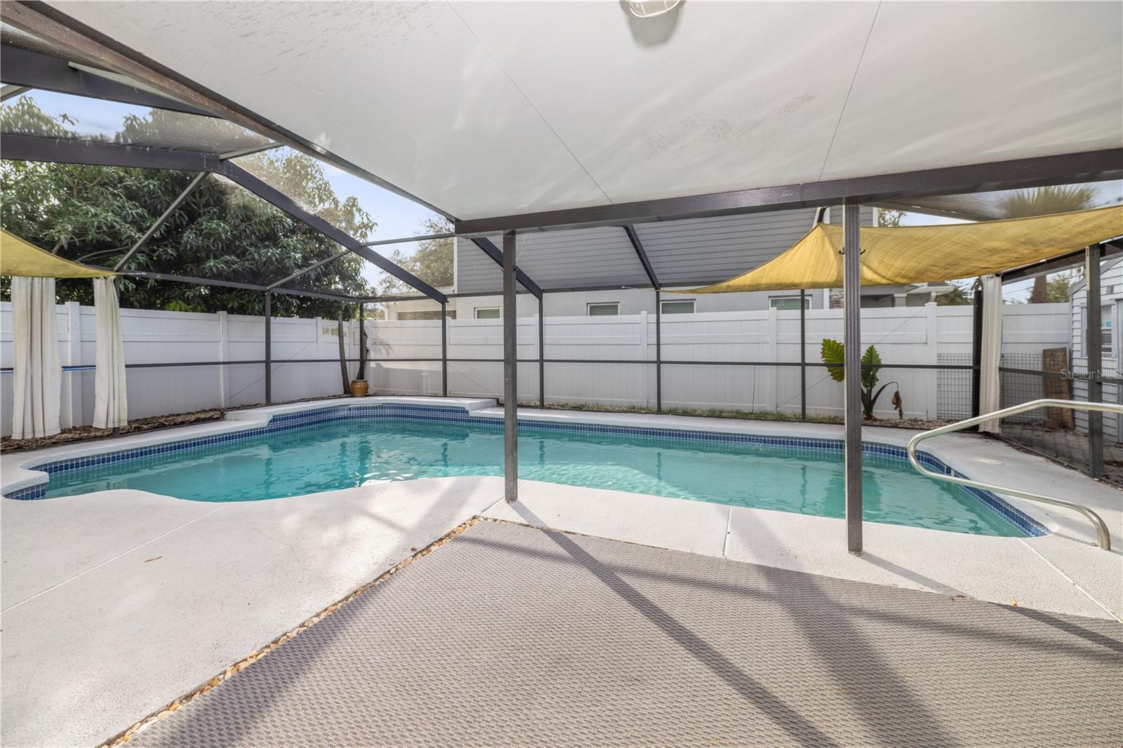 Image 23 of 30 For 6001 Himes Avenue 1-2