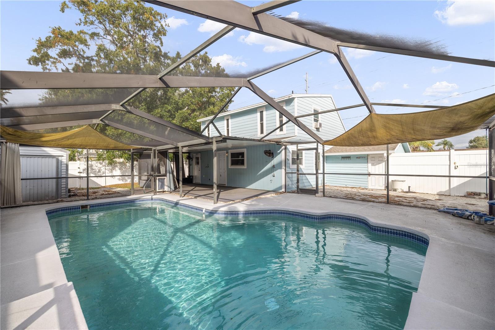 Image 24 of 30 For 6001 Himes Avenue 1-2