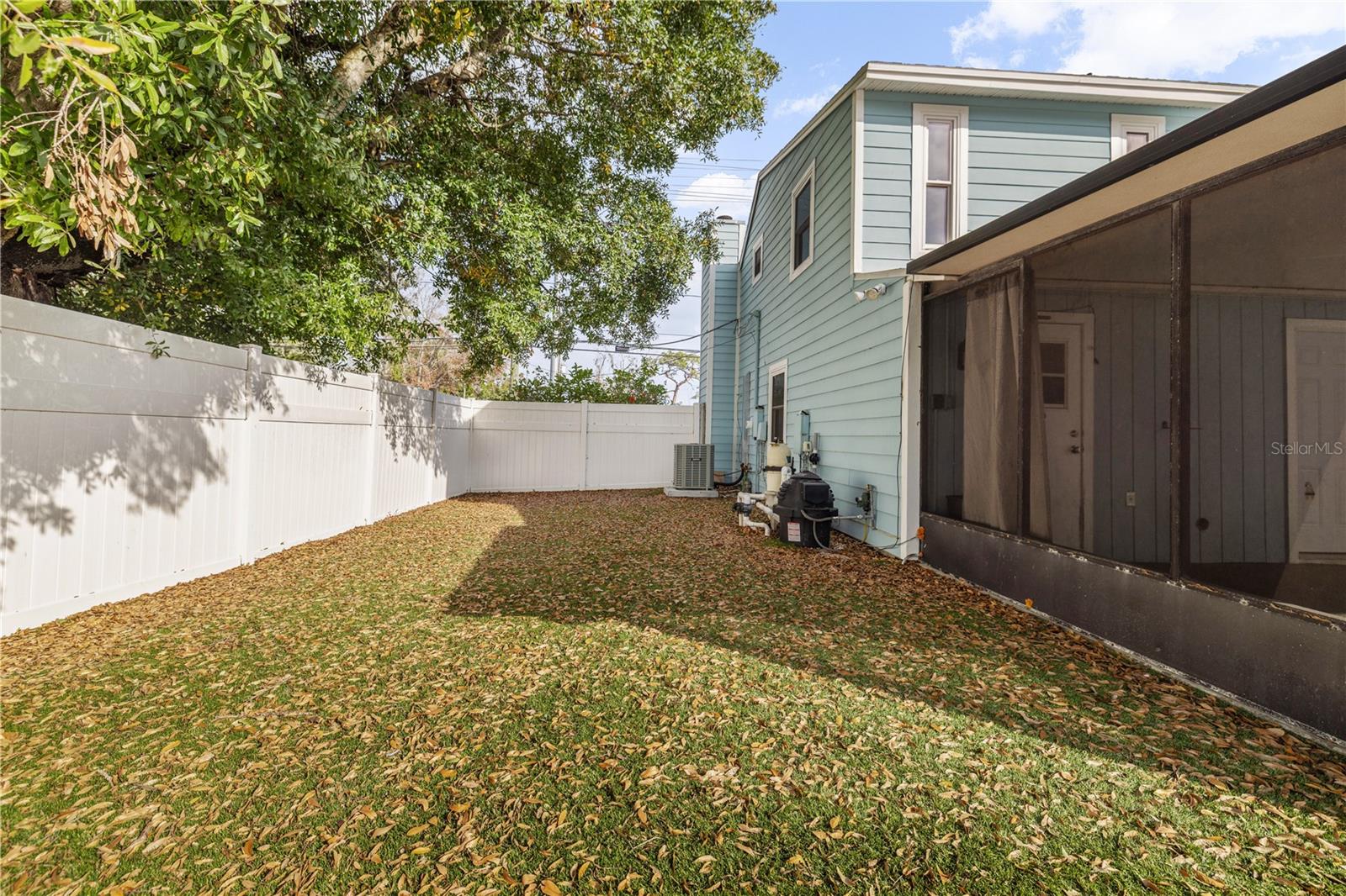 Image 29 of 30 For 6001 Himes Avenue 1-2