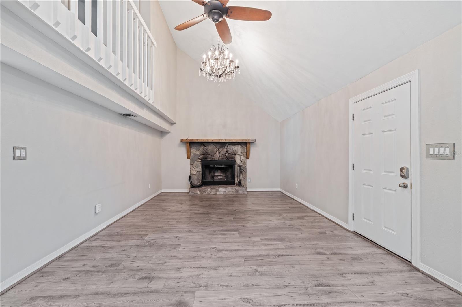 Image 4 of 30 For 6001 Himes Avenue 1-2