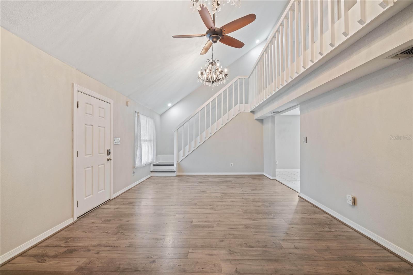 Image 5 of 30 For 6001 Himes Avenue 1-2