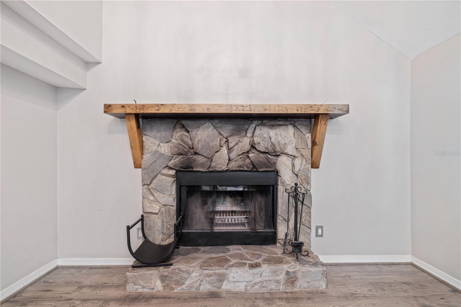 Image 6 of 30 For 6001 Himes Avenue 1-2