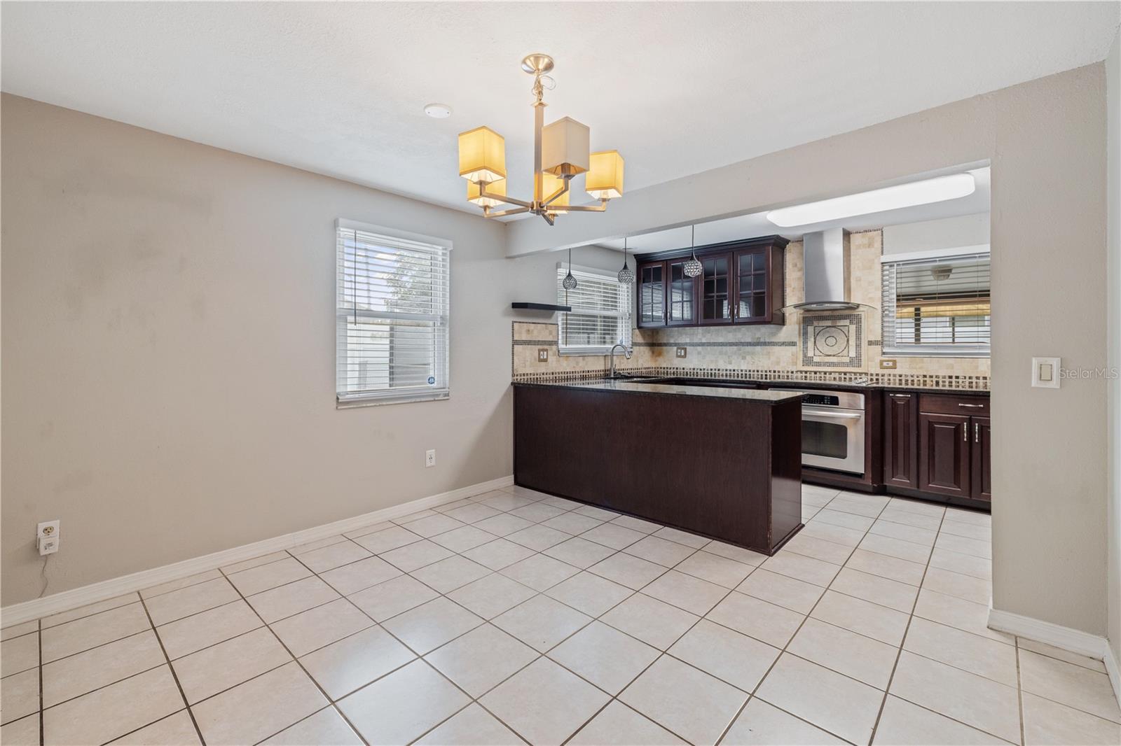 Image 7 of 30 For 6001 Himes Avenue 1-2