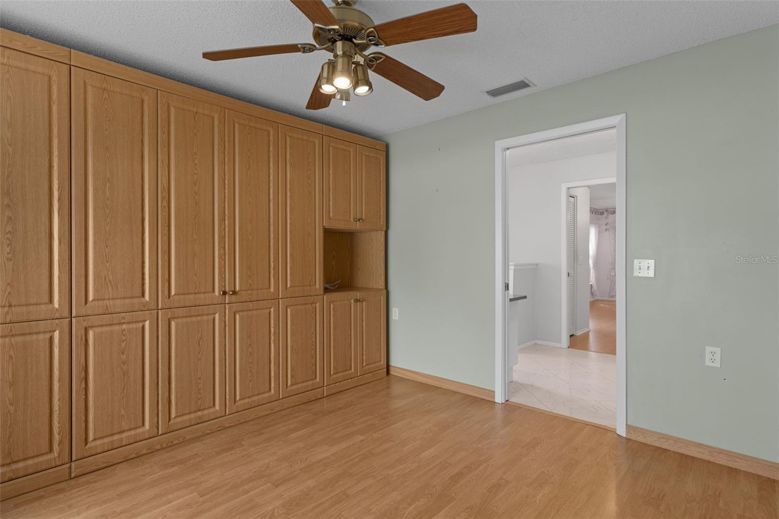 Image 21 of 41 For 2321 Terrace View Lane