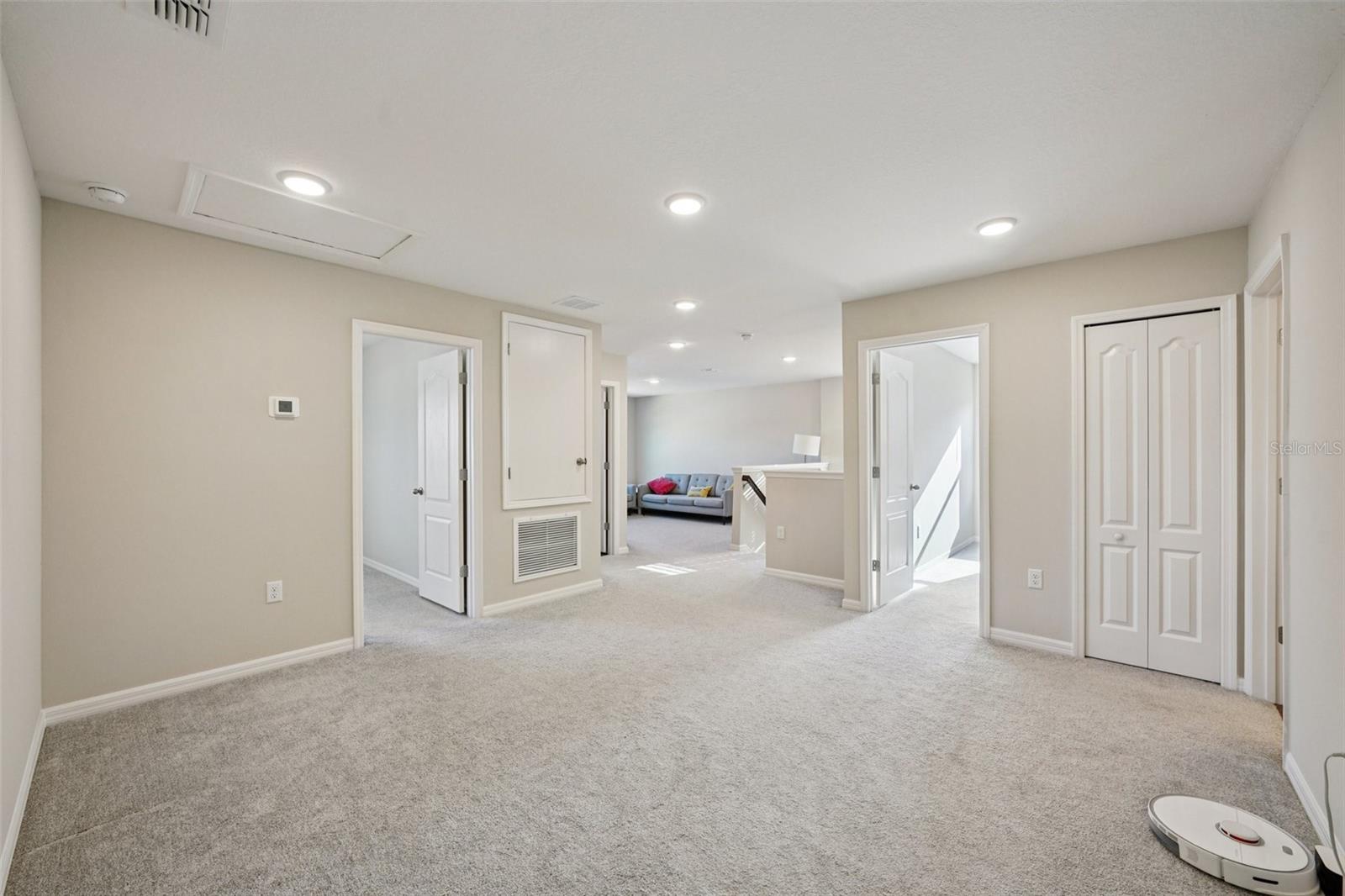 Image 22 of 51 For 11486 June Briar Loop