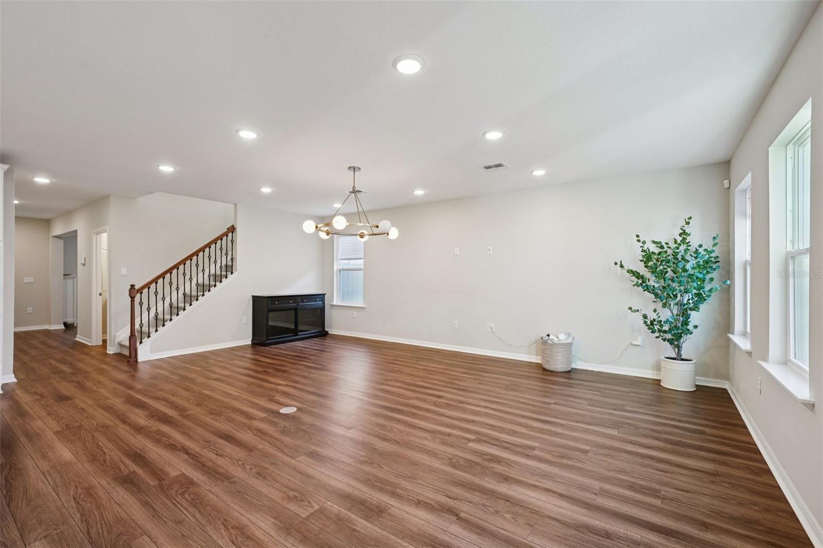 Image 8 of 51 For 11486 June Briar Loop