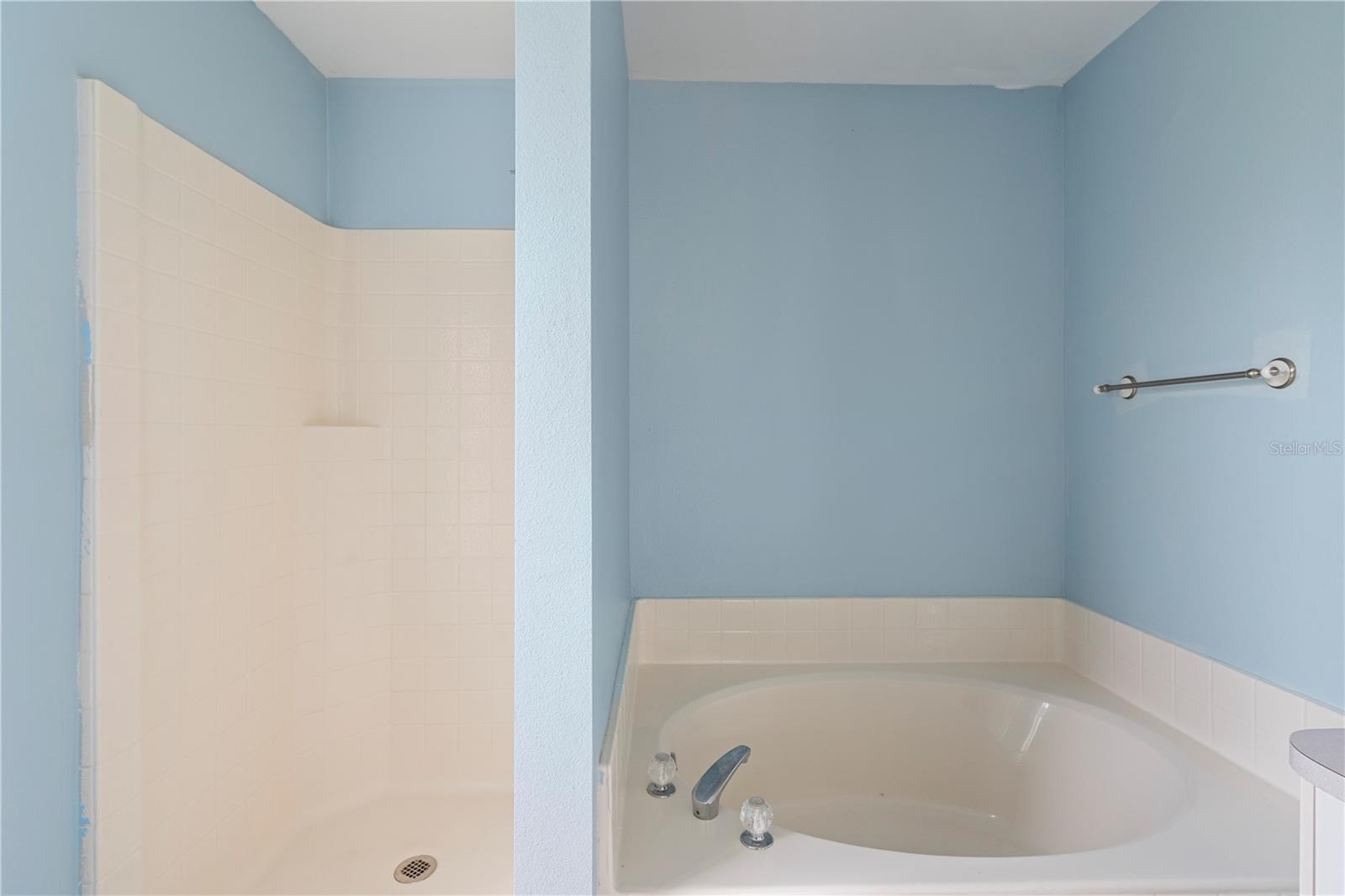 Image 17 of 26 For 1677 Espejo Street Se