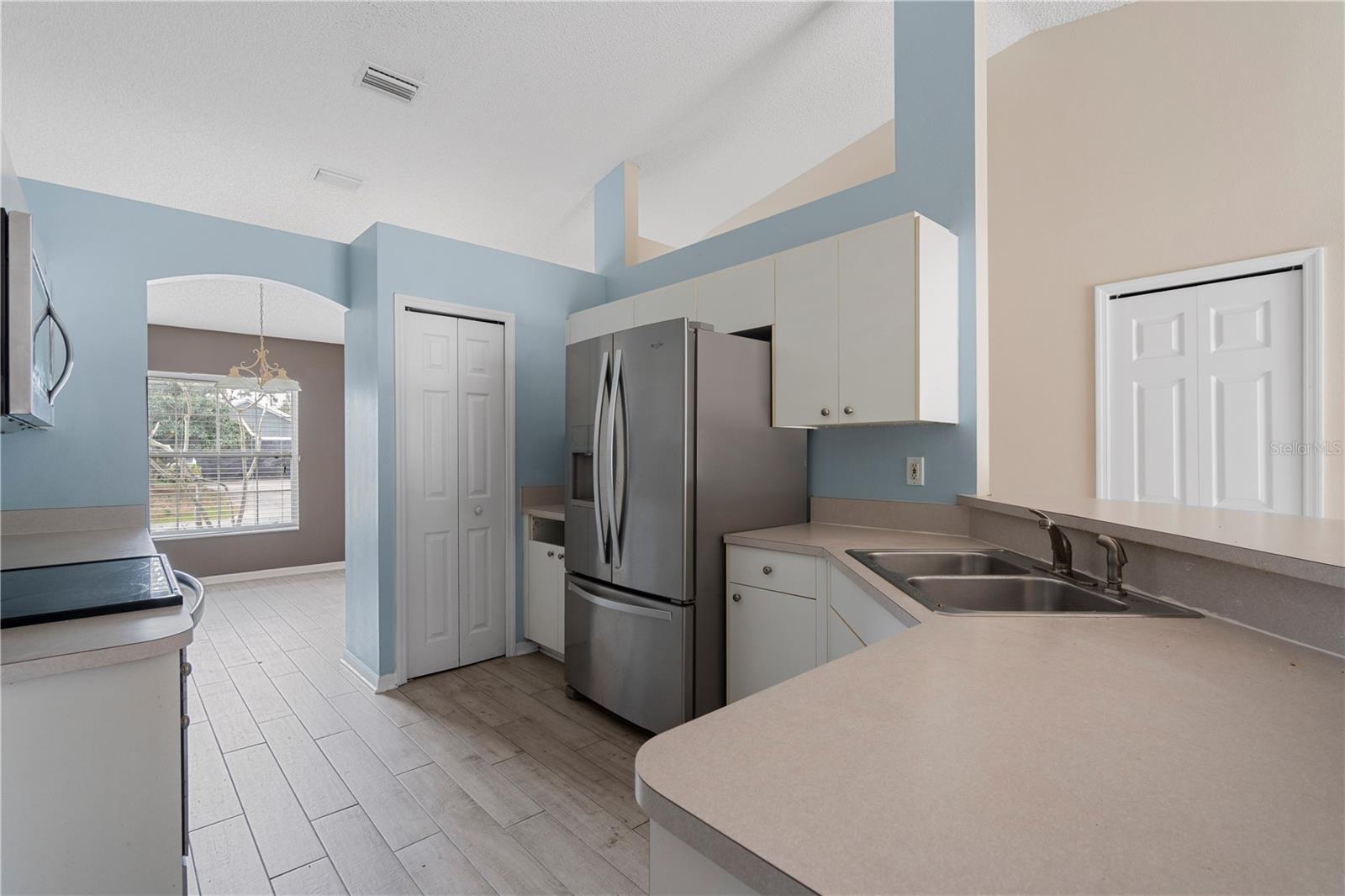 Image 7 of 26 For 1677 Espejo Street Se