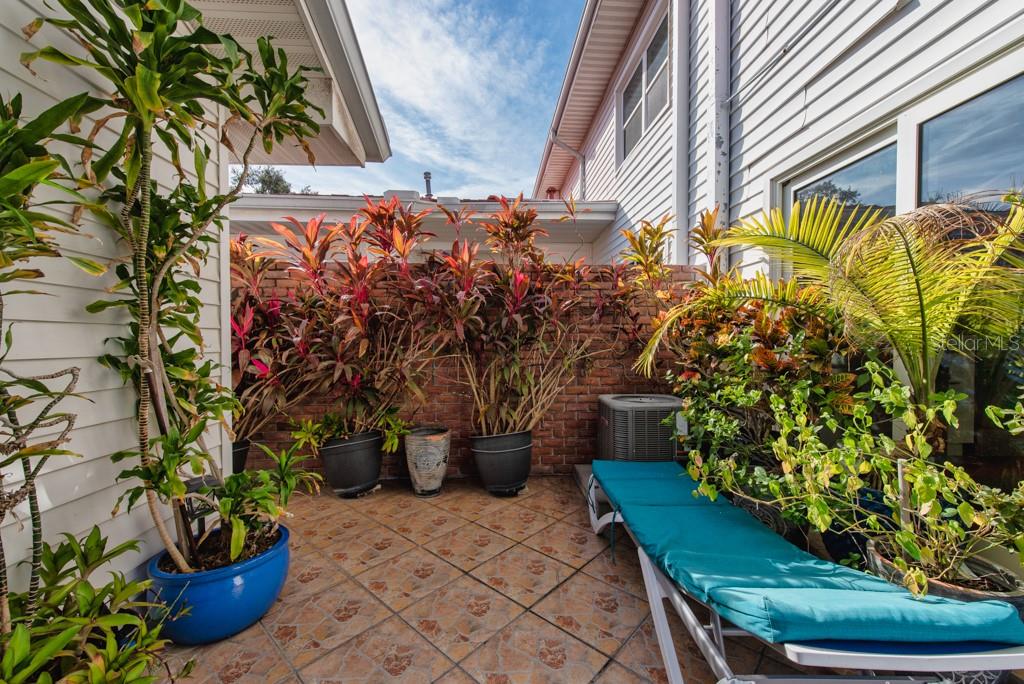 Image 27 of 43 For 1411 Water View Drive W