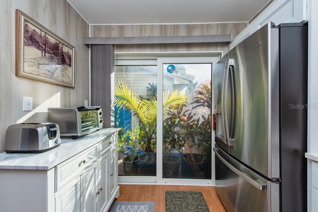 Image 6 of 43 For 1411 Water View Drive W