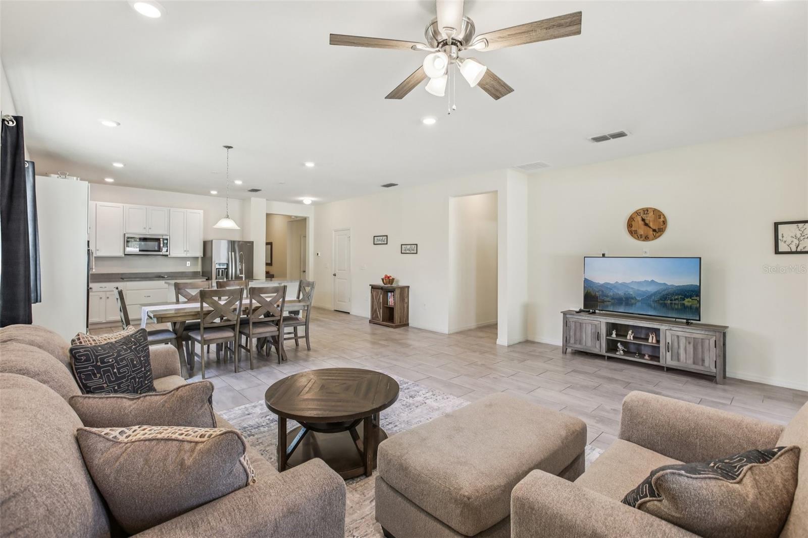 Image 11 of 33 For 7429 Ibis Drive