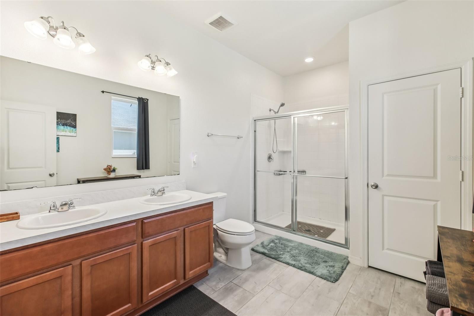 Image 18 of 33 For 7429 Ibis Drive