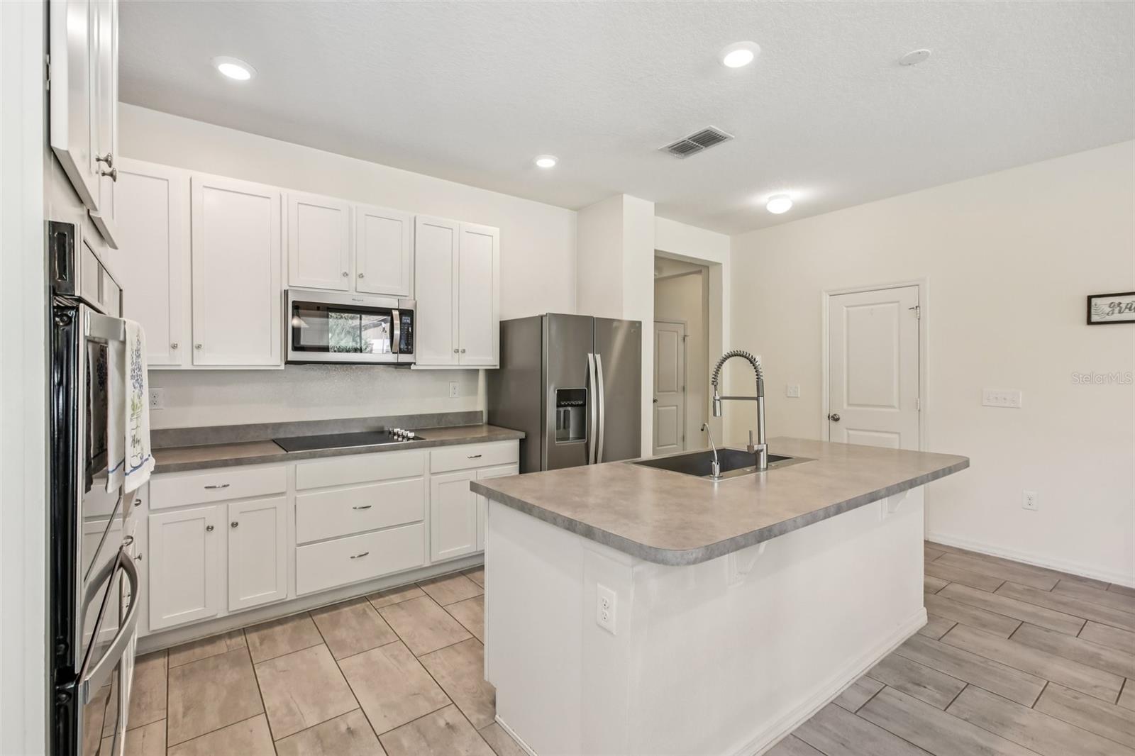 Image 7 of 33 For 7429 Ibis Drive