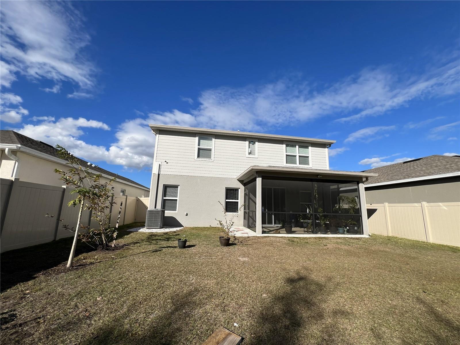 Image 25 of 32 For 18184 Hunters Meadow Walk