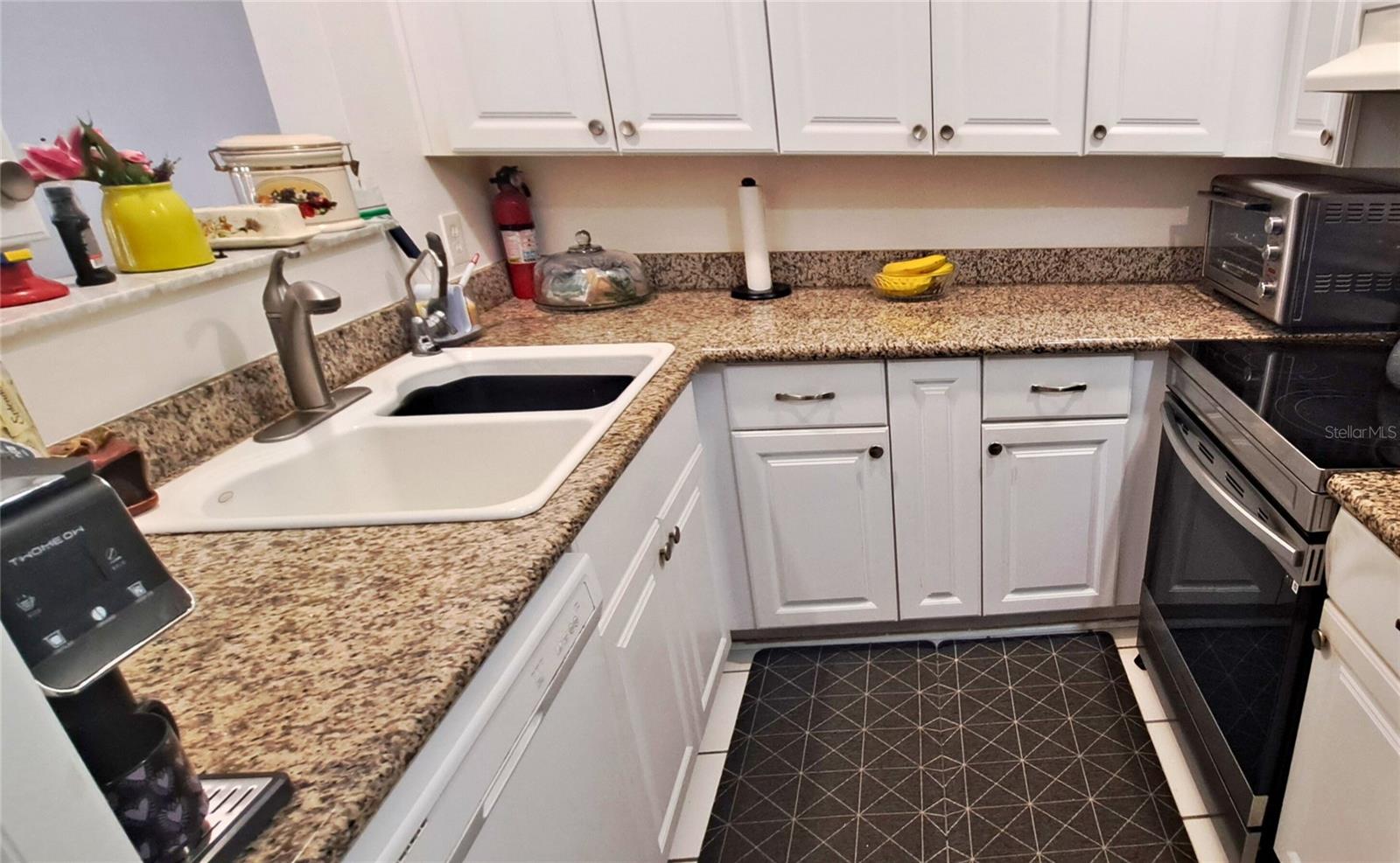 Image 3 of 15 For 6426 Rockpointe Drive