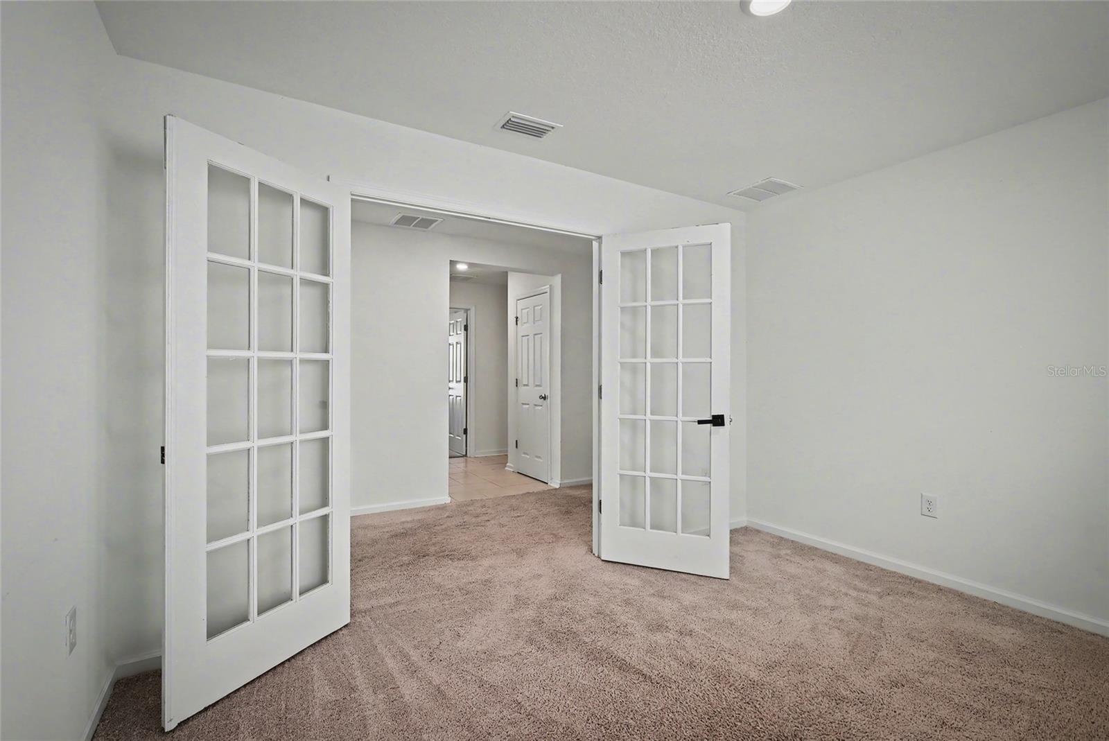 Image 8 of 32 For 37 Willow Street