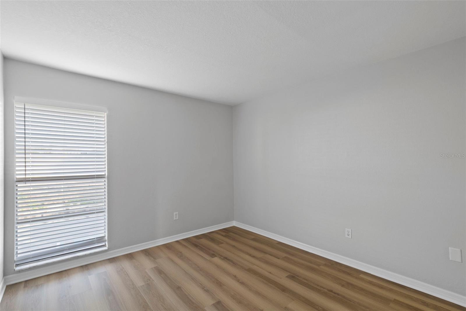 Image 16 of 24 For 705 Haven Place 705