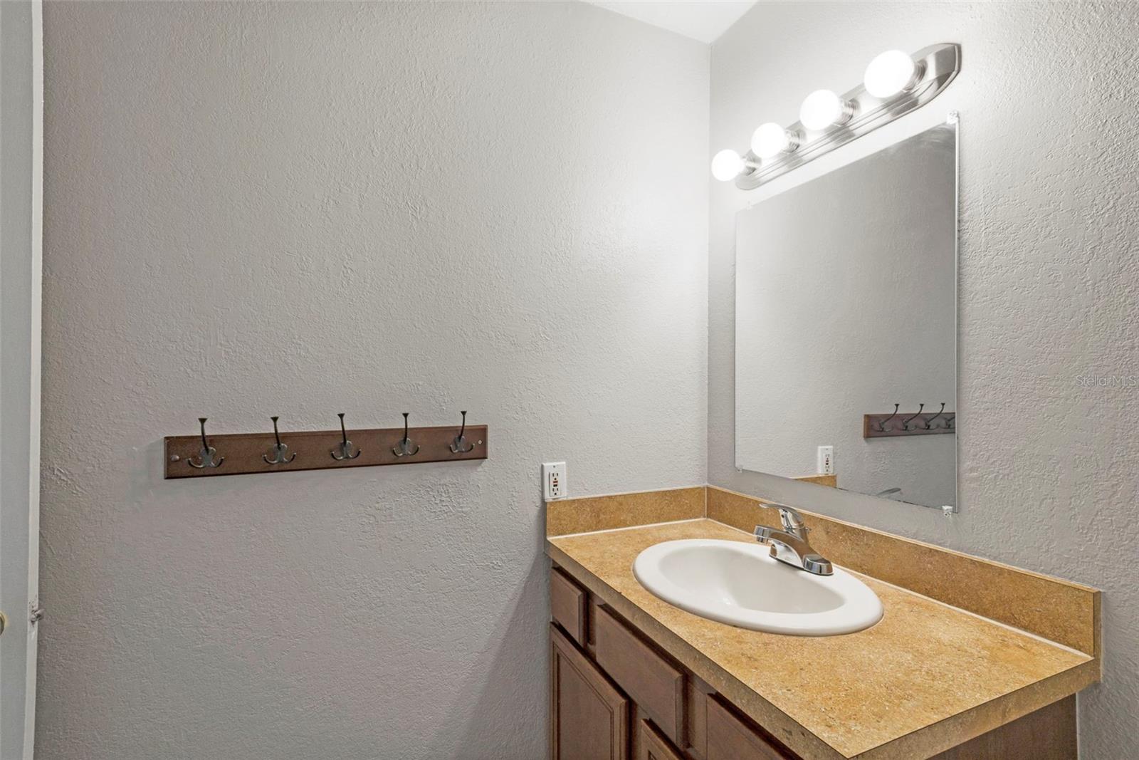 Image 20 of 24 For 705 Haven Place 705