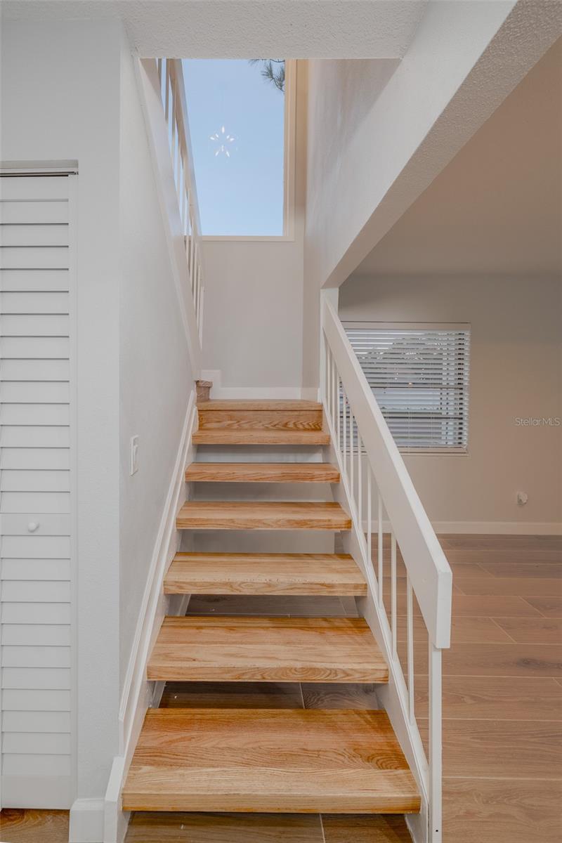 Image 10 of 33 For 11033 Springridge Drive