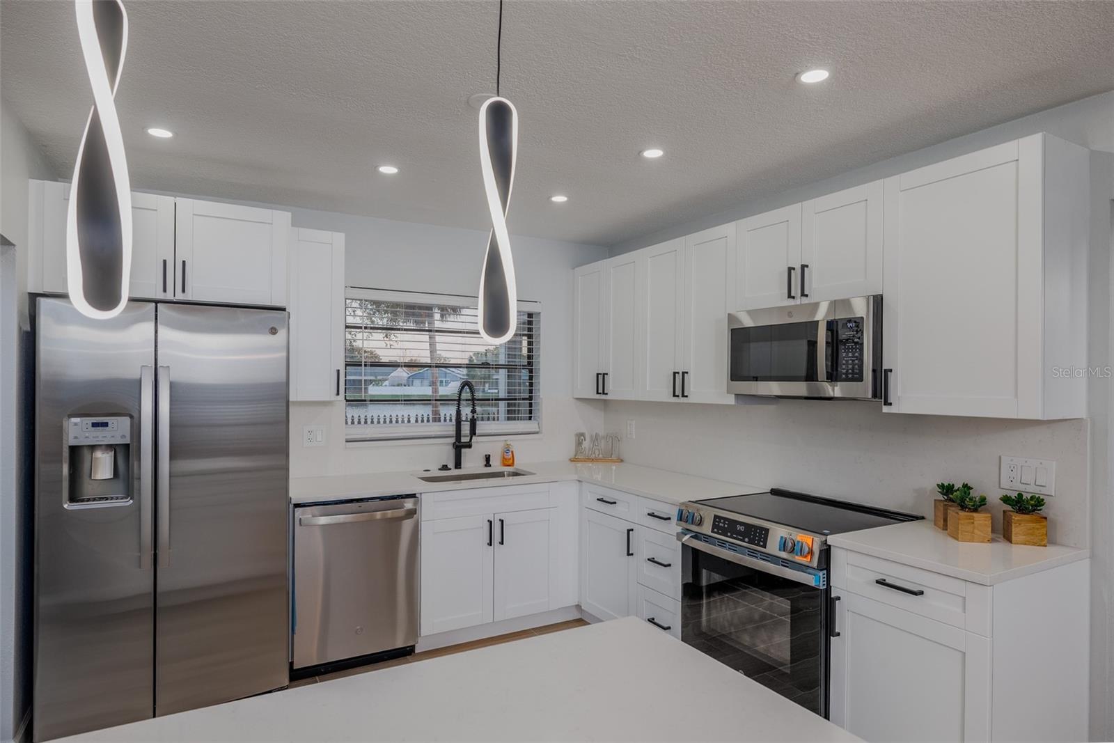 Image 6 of 33 For 11033 Springridge Drive