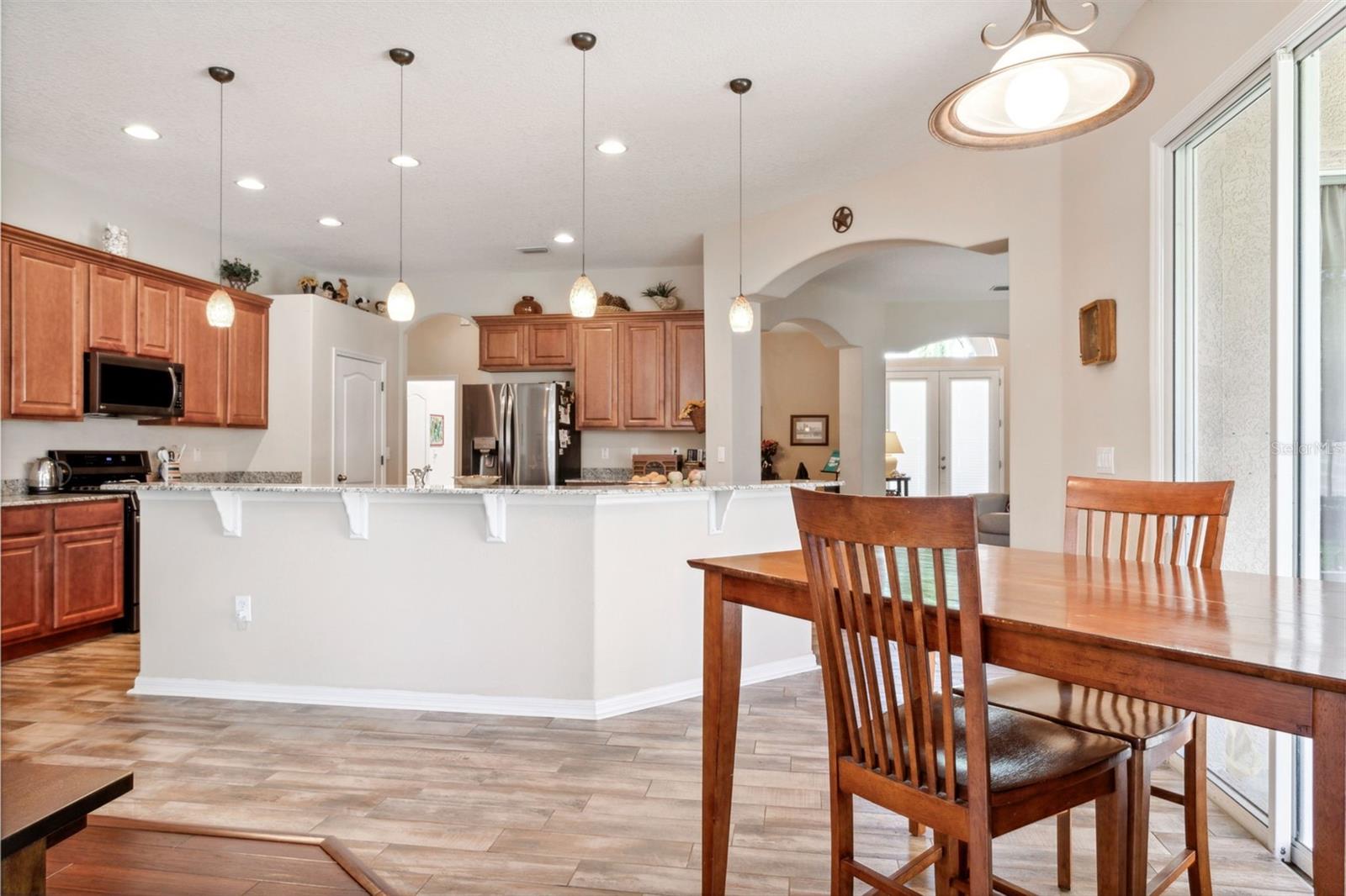 Image 22 of 50 For 1430 Beaconsfield Drive