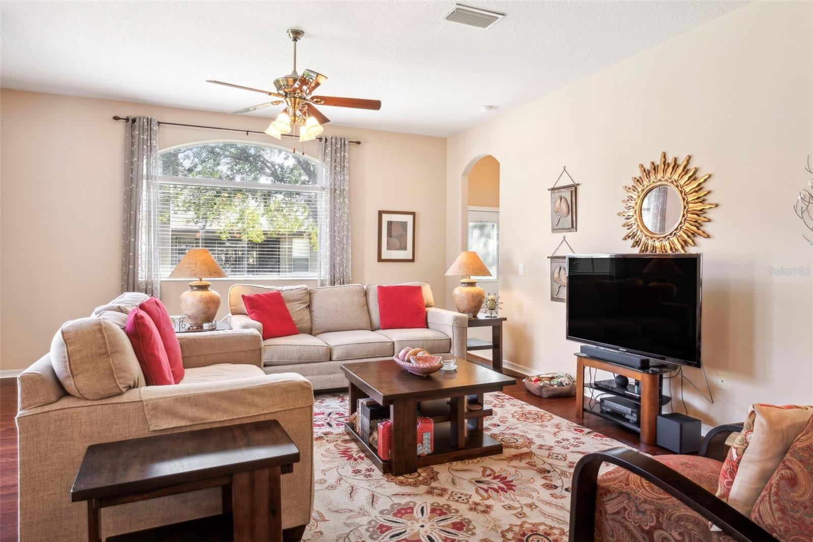 Image 25 of 50 For 1430 Beaconsfield Drive