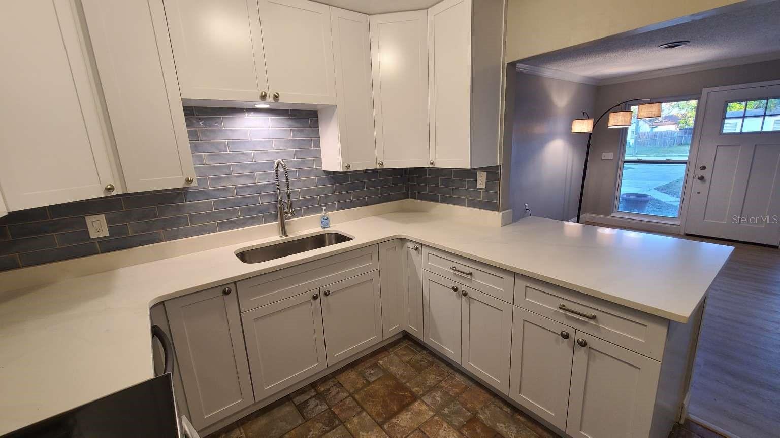 Image 5 of 19 For 2506 Bonneville Drive