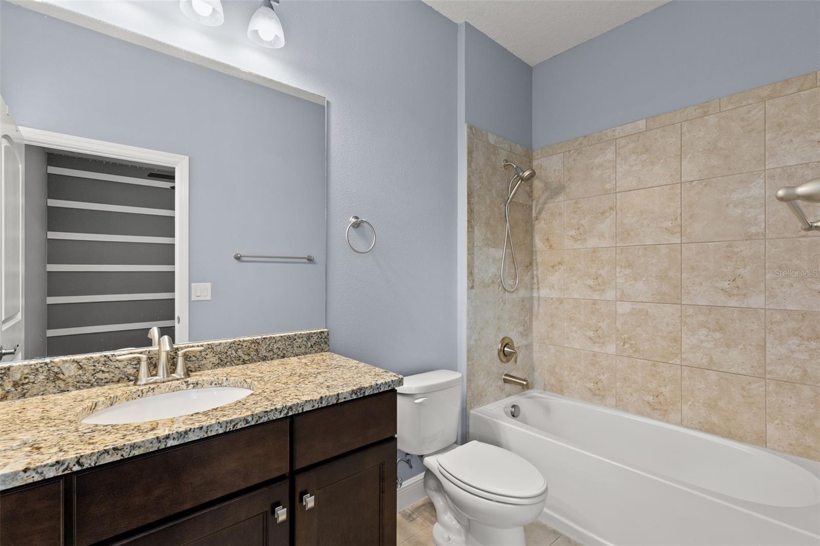 Image 25 of 46 For 12417 Sourwood Way