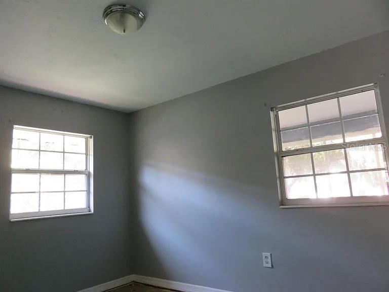 Image 10 of 17 For 1745 Dayton Street S