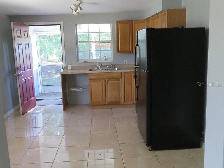 Image 3 of 17 For 1745 Dayton Street S