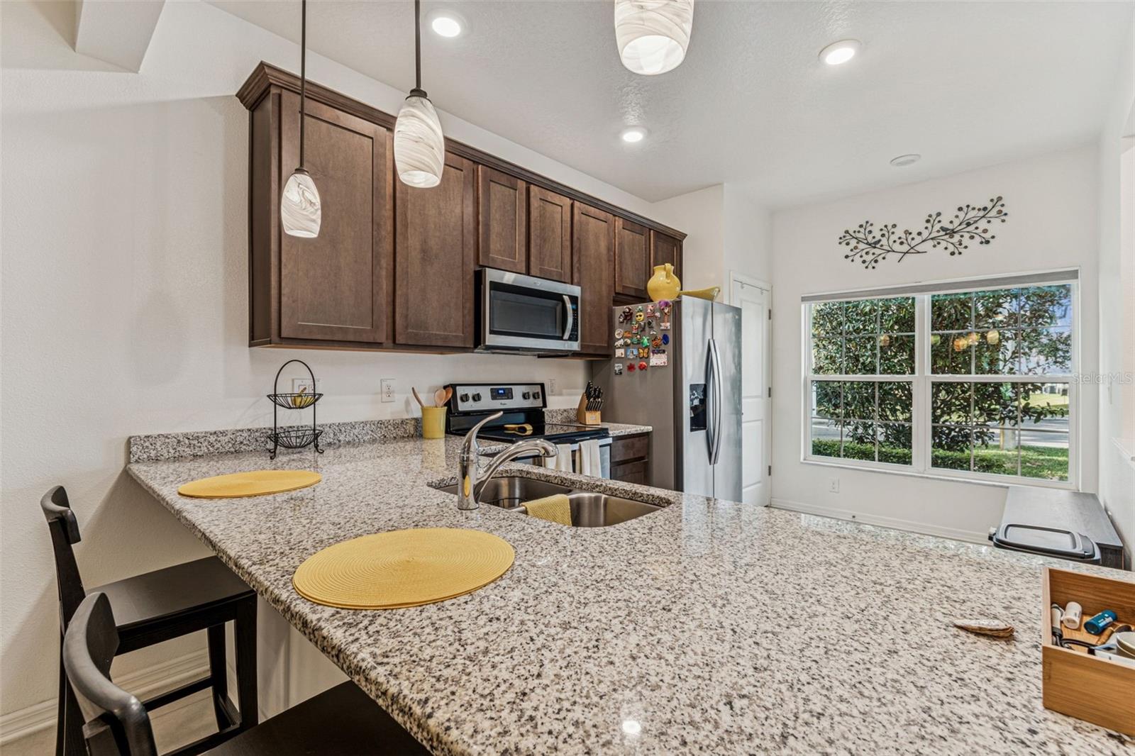 Image 13 of 94 For 1120 Hillhurst Drive